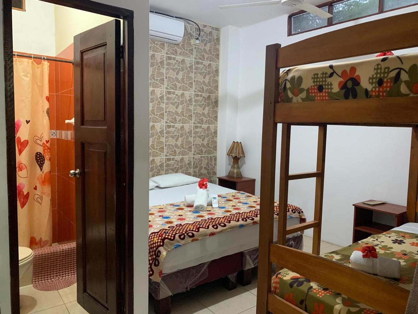 Hostal Casa Taisha Монтаньїта Екстер'єр фото